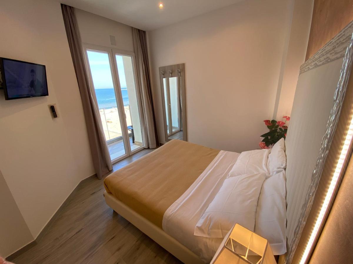 Hotel Caesar Paladium Римини Экстерьер фото